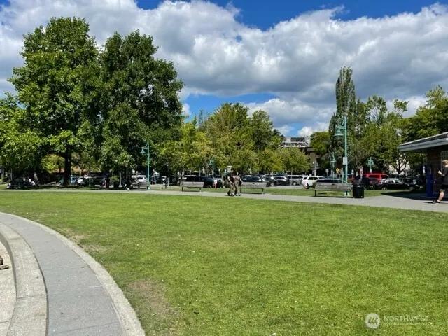 211 Kirkland Avenue #310, Kirkland, WA 98033