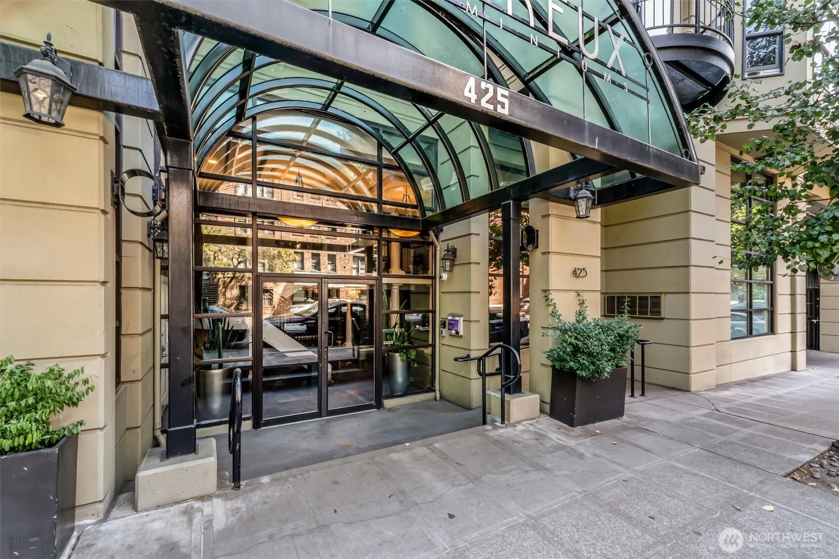 425 Vine Street #605, Seattle, WA 98121