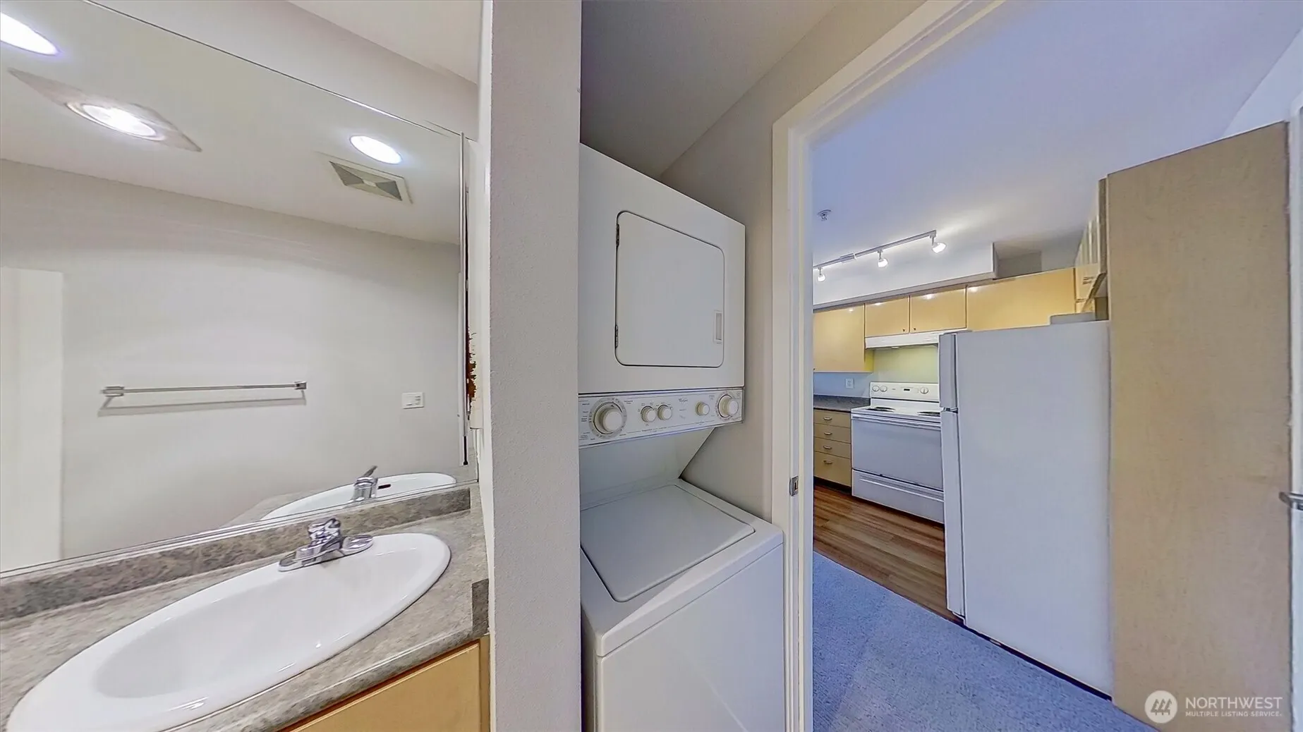425 Vine Street #605, Seattle, WA 98121