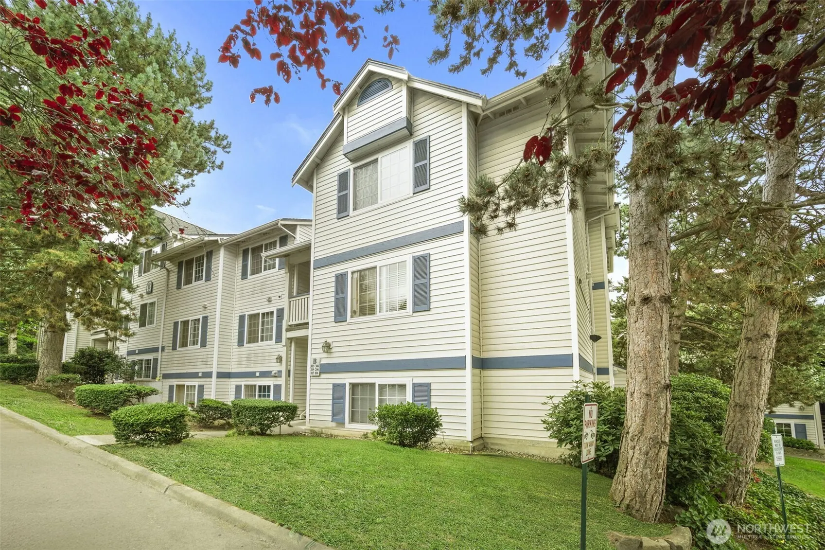 949 Aberdeen Ave ne #B104, Renton, WA 98059
