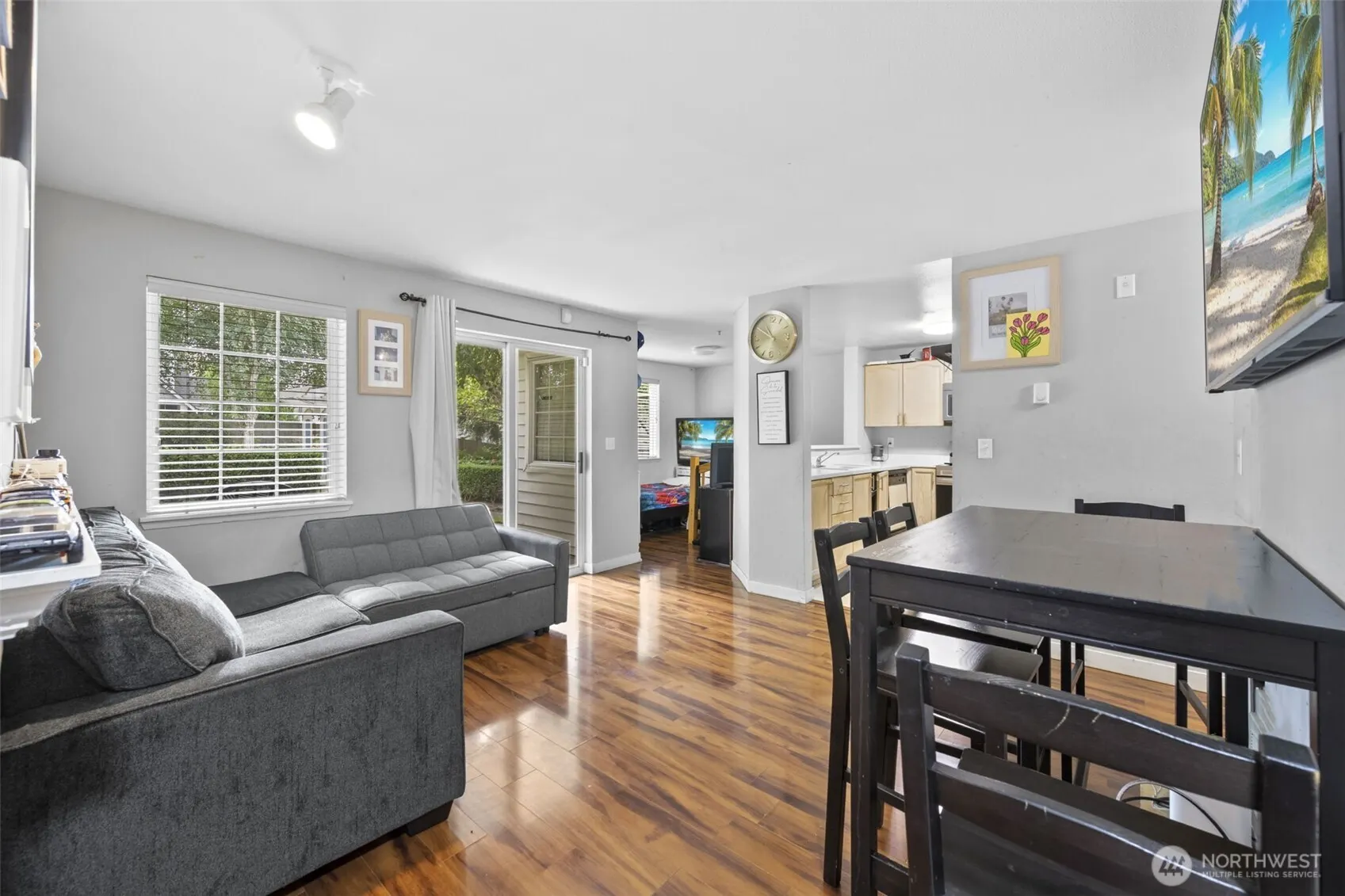 949 Aberdeen Ave ne #B104, Renton, WA 98059