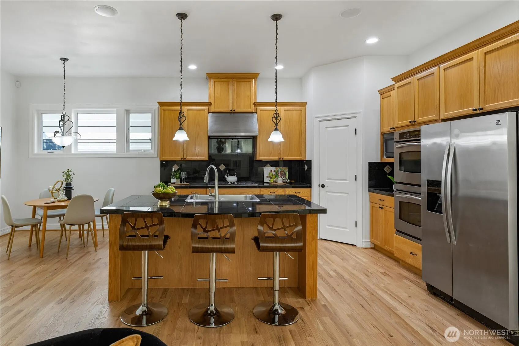 2455 30th Avenue NE, Issaquah, WA 98029