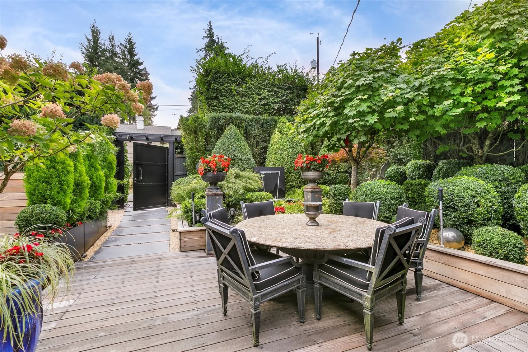 10303 15th Avenue NE, Seattle, WA 98125