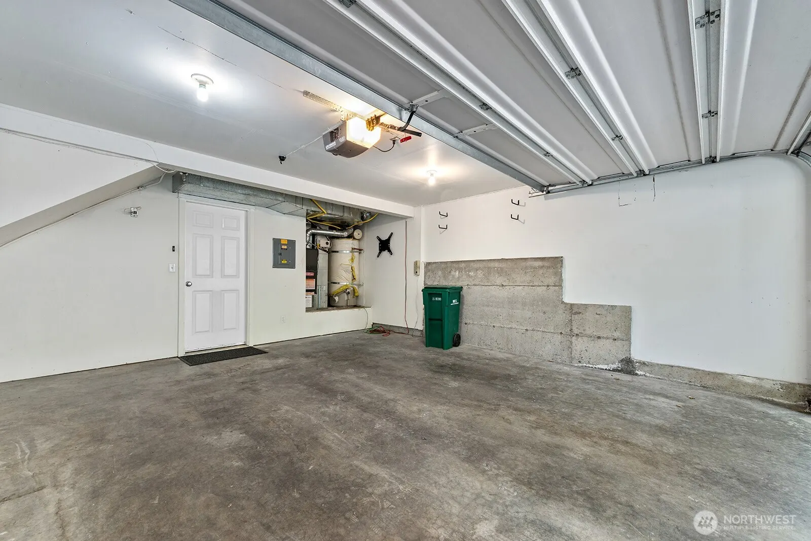 17928 NE 90th Street , Redmond, WA 98052
