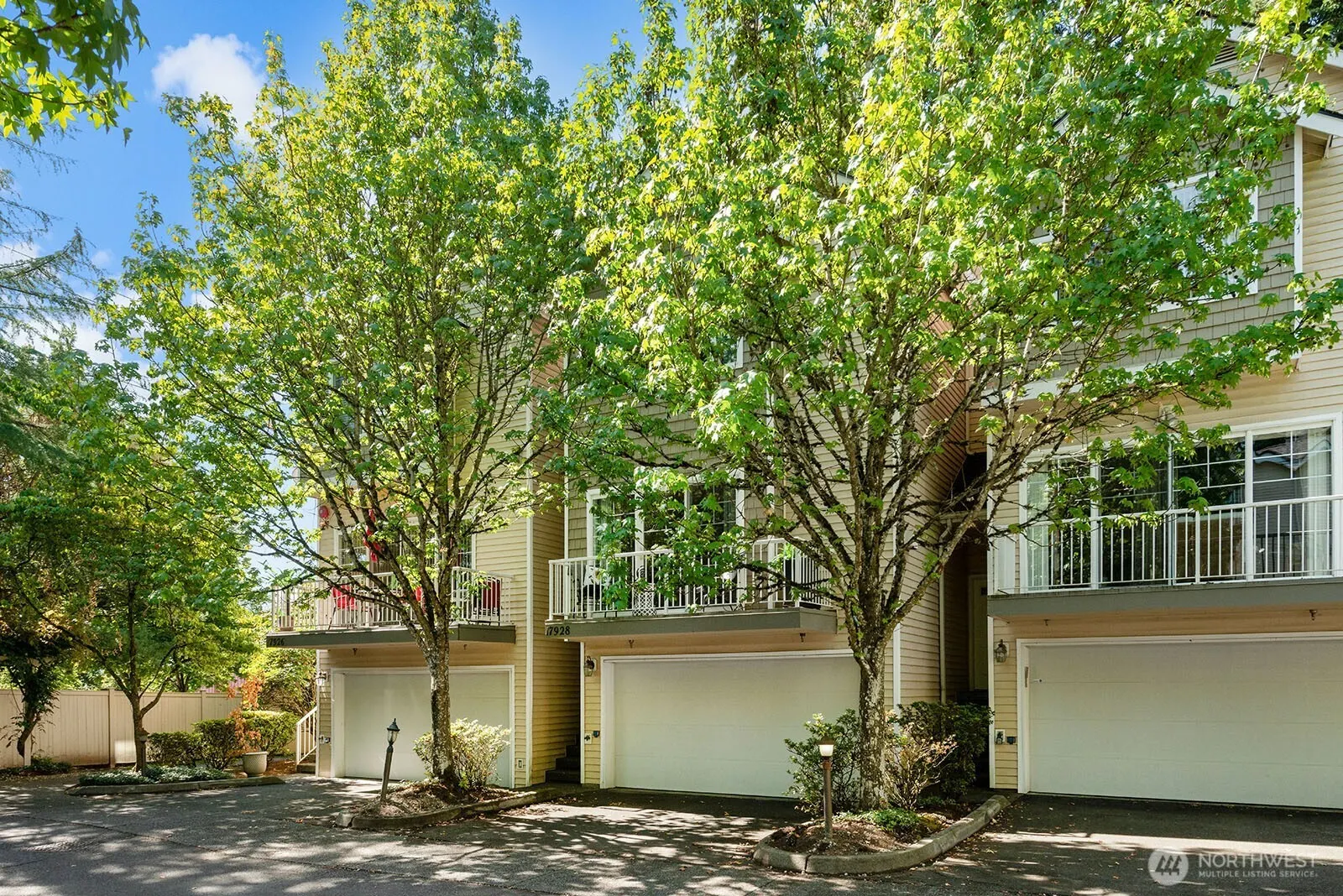 17928 NE 90th Street , Redmond, WA 98052
