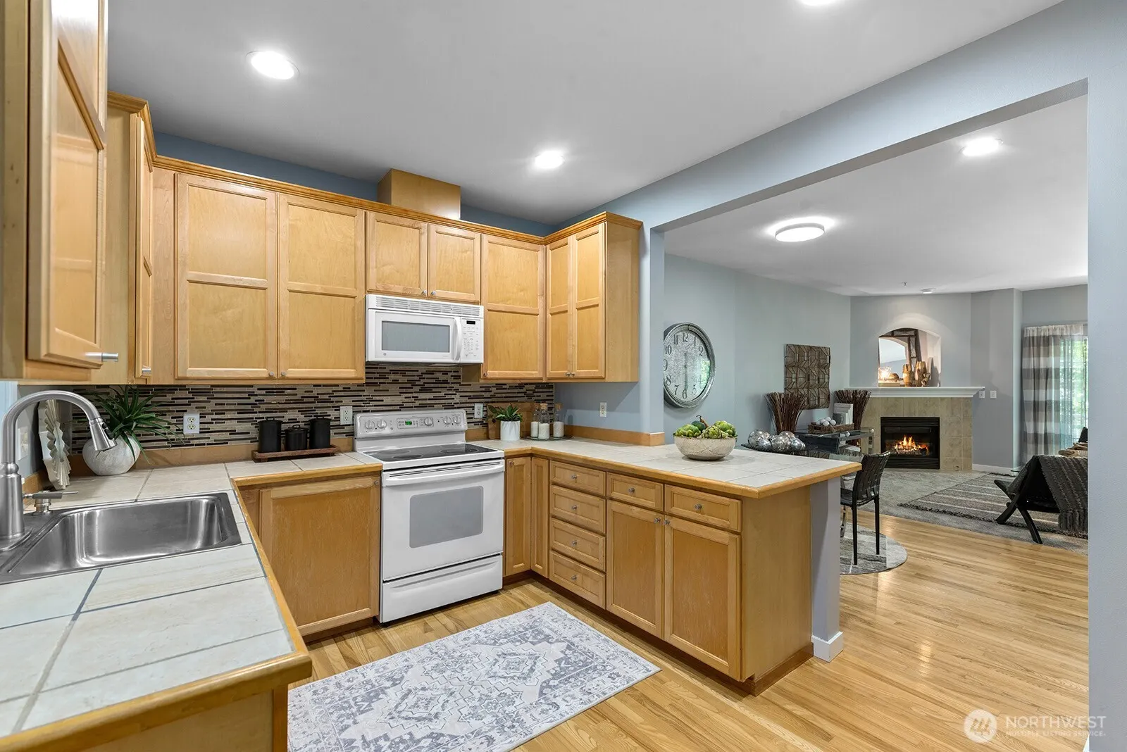 17928 NE 90th Street , Redmond, WA 98052