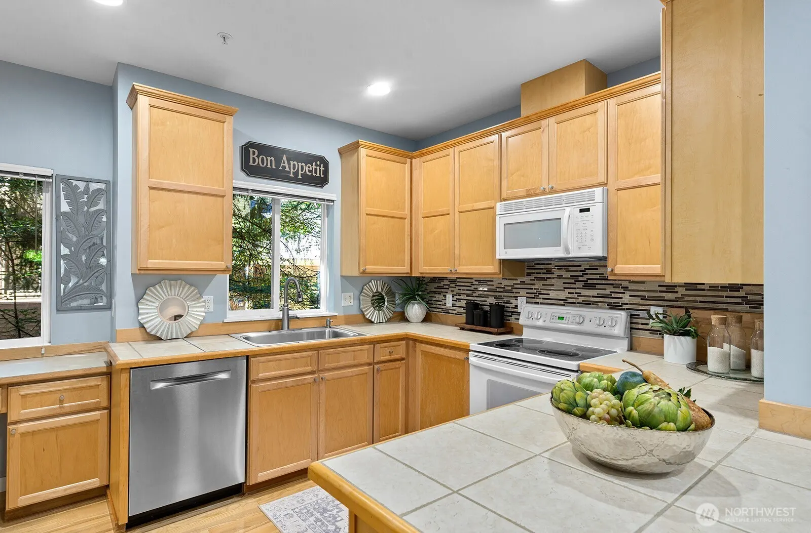 17928 NE 90th Street , Redmond, WA 98052