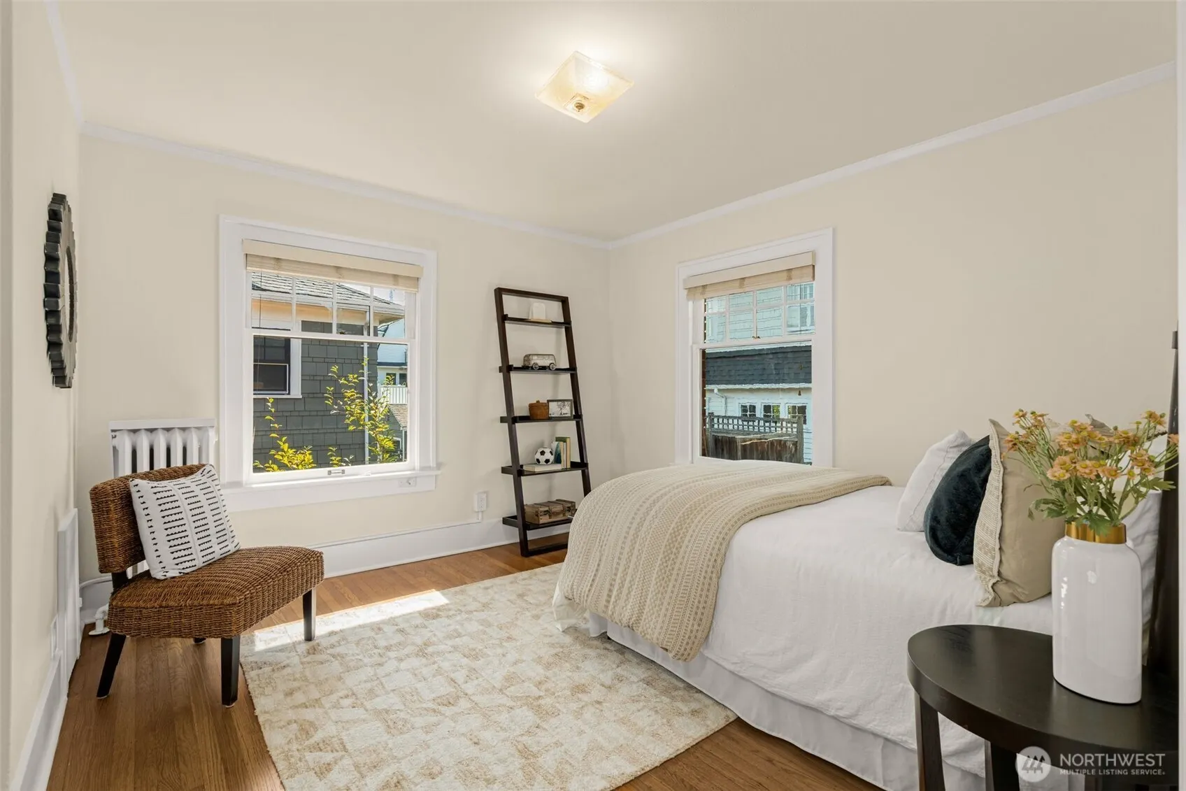 469 Lynn Street , Seattle, WA 98109