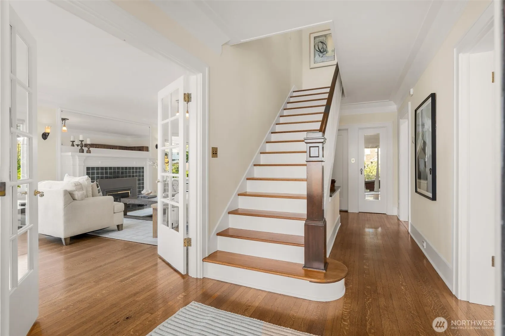 469 Lynn Street , Seattle, WA 98109