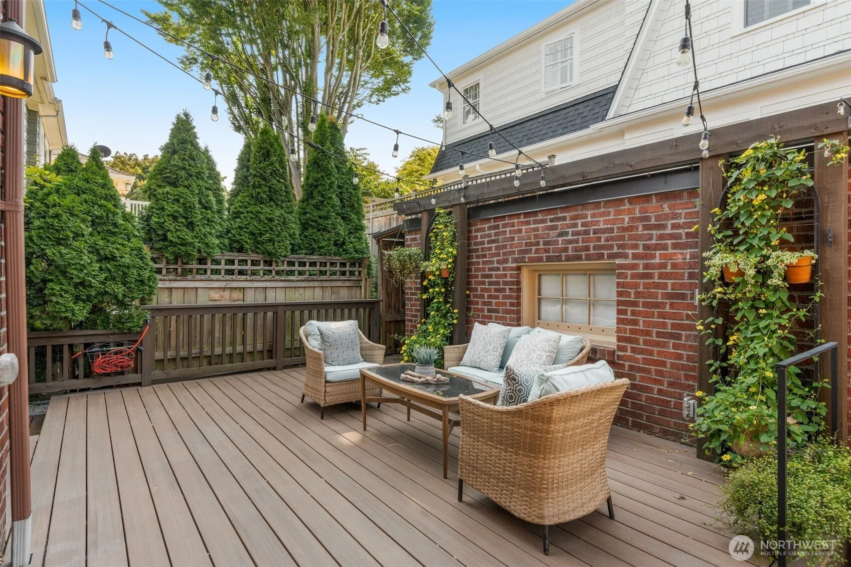 469 Lynn Street , Seattle, WA 98109