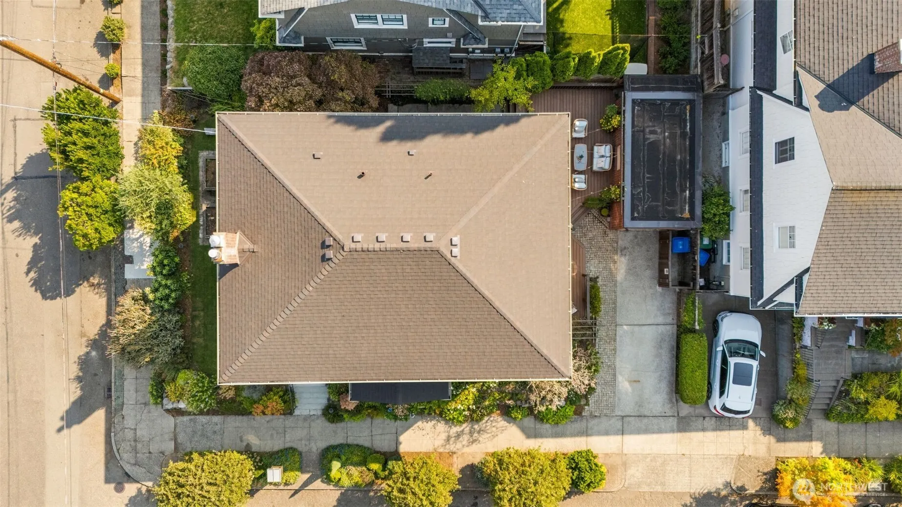 469 Lynn Street , Seattle, WA 98109