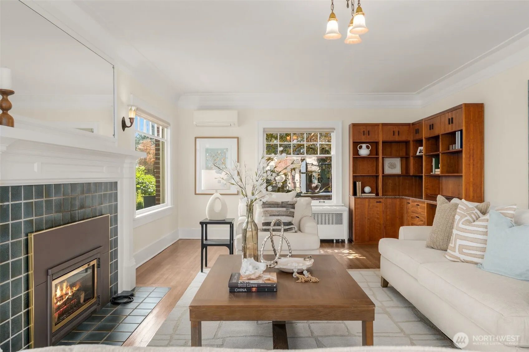 469 Lynn Street , Seattle, WA 98109
