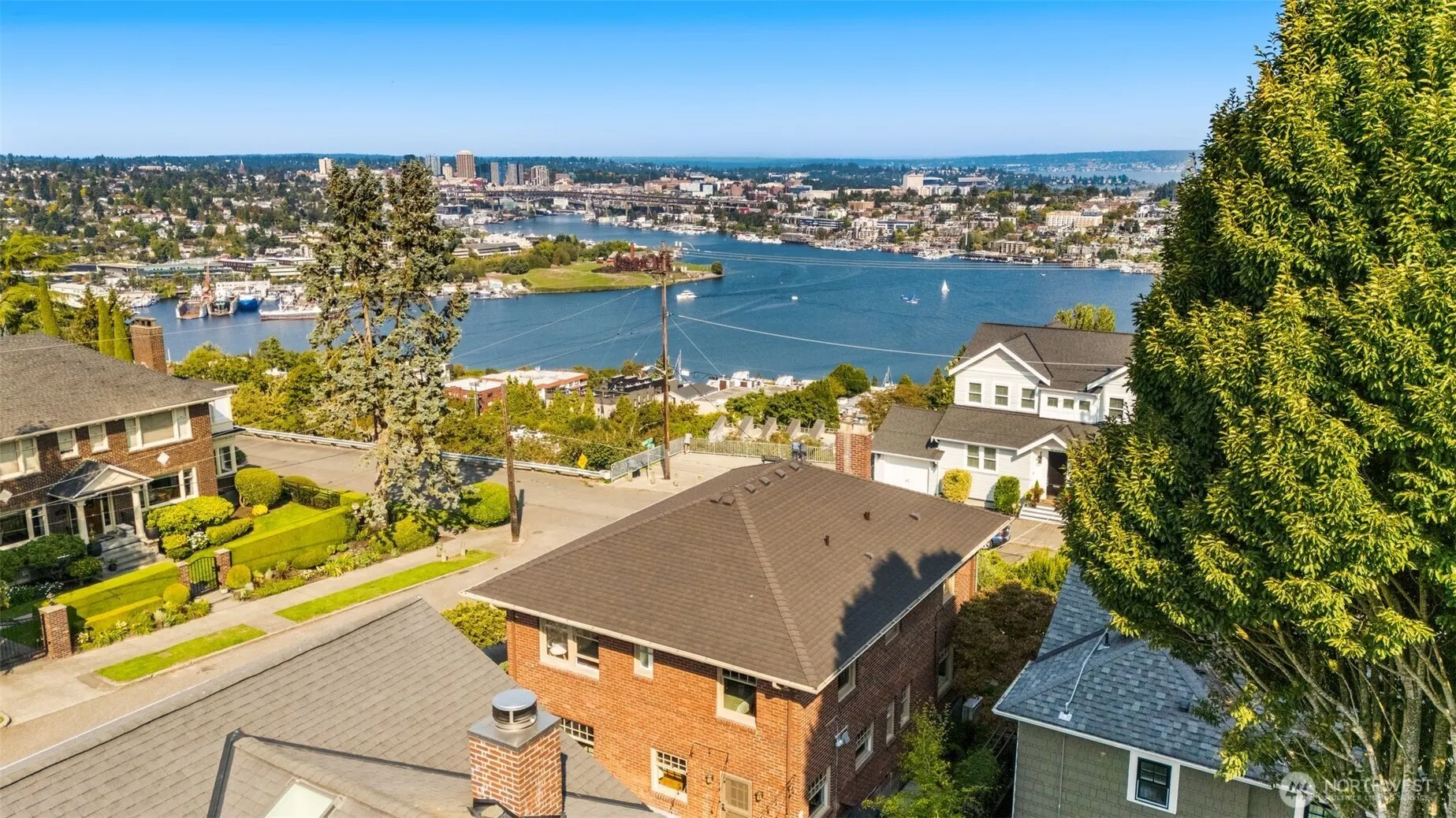 469 Lynn Street , Seattle, WA 98109