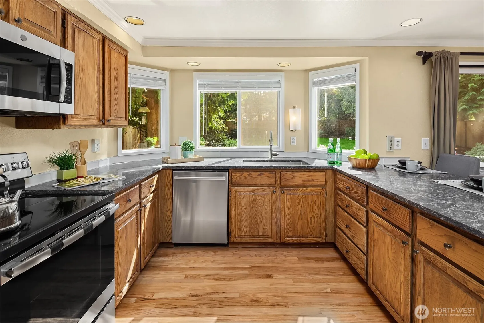 13301 NE 118th Court , Redmond, WA 98052