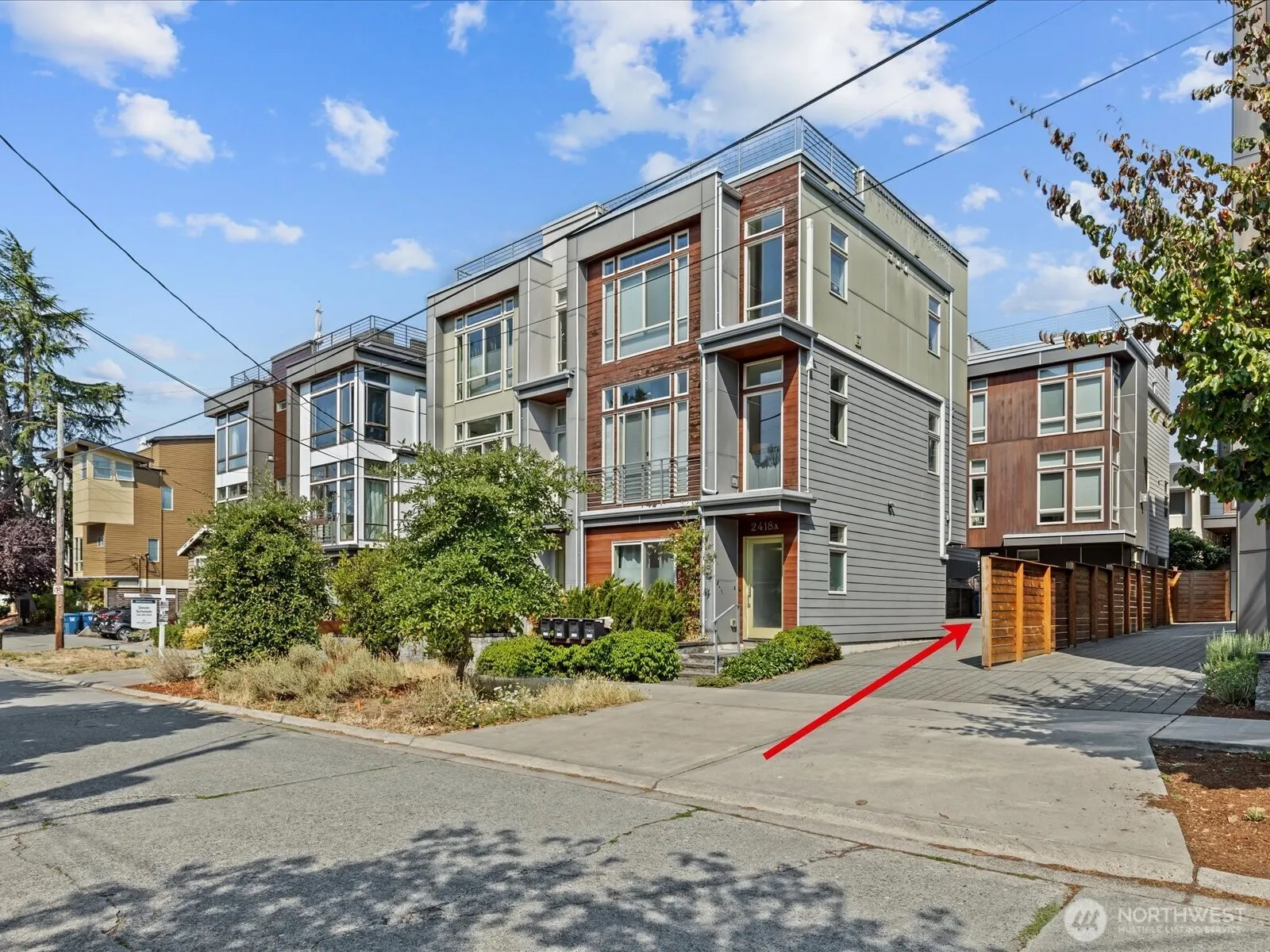 2416 NW 61st St #B, Seattle, WA 98107
