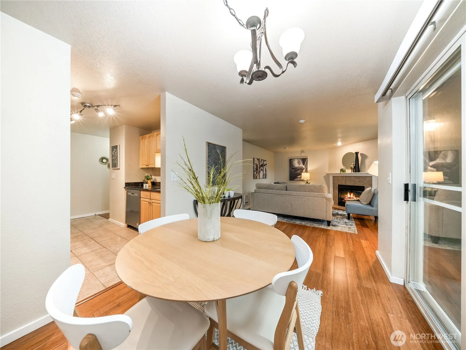 20120 66th Place W #E3, Lynnwood, WA 98036