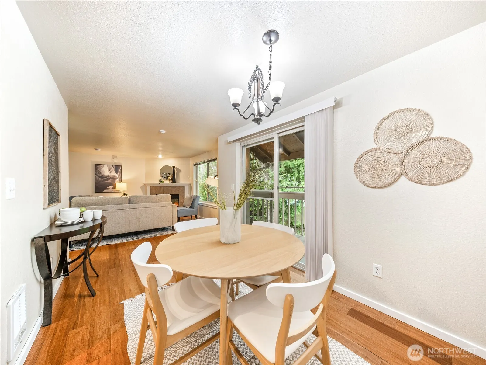 20120 66th Place W #E3, Lynnwood, WA 98036