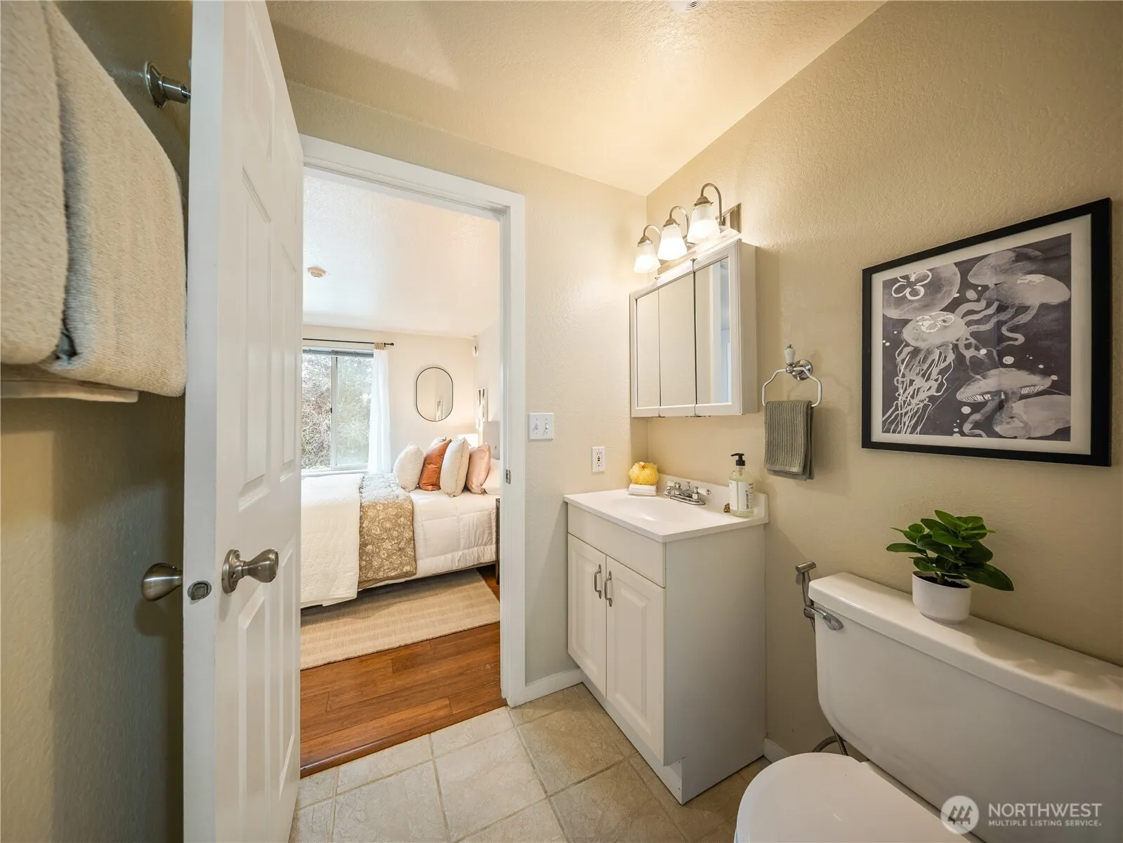 20120 66th Place W #E3, Lynnwood, WA 98036