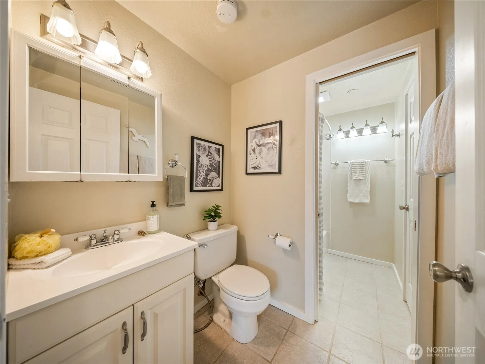 20120 66th Place W #E3, Lynnwood, WA 98036