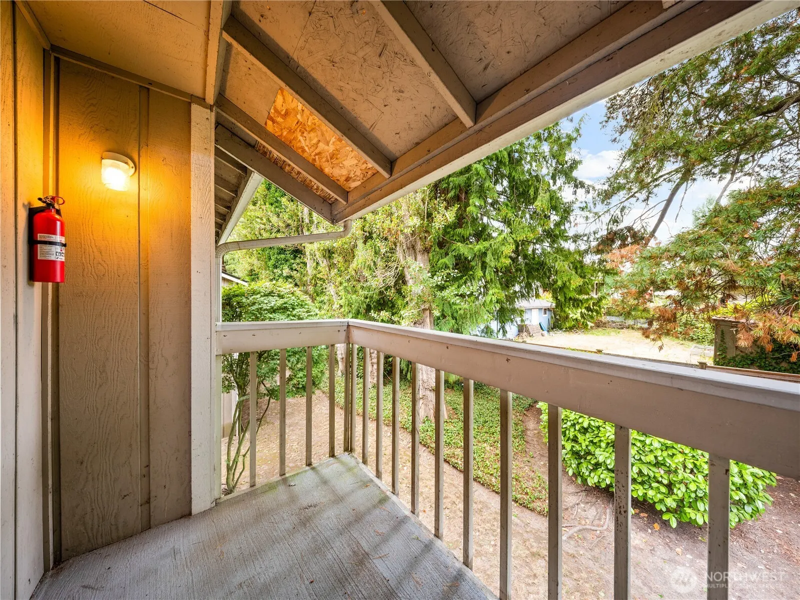 20120 66th Place W #E3, Lynnwood, WA 98036