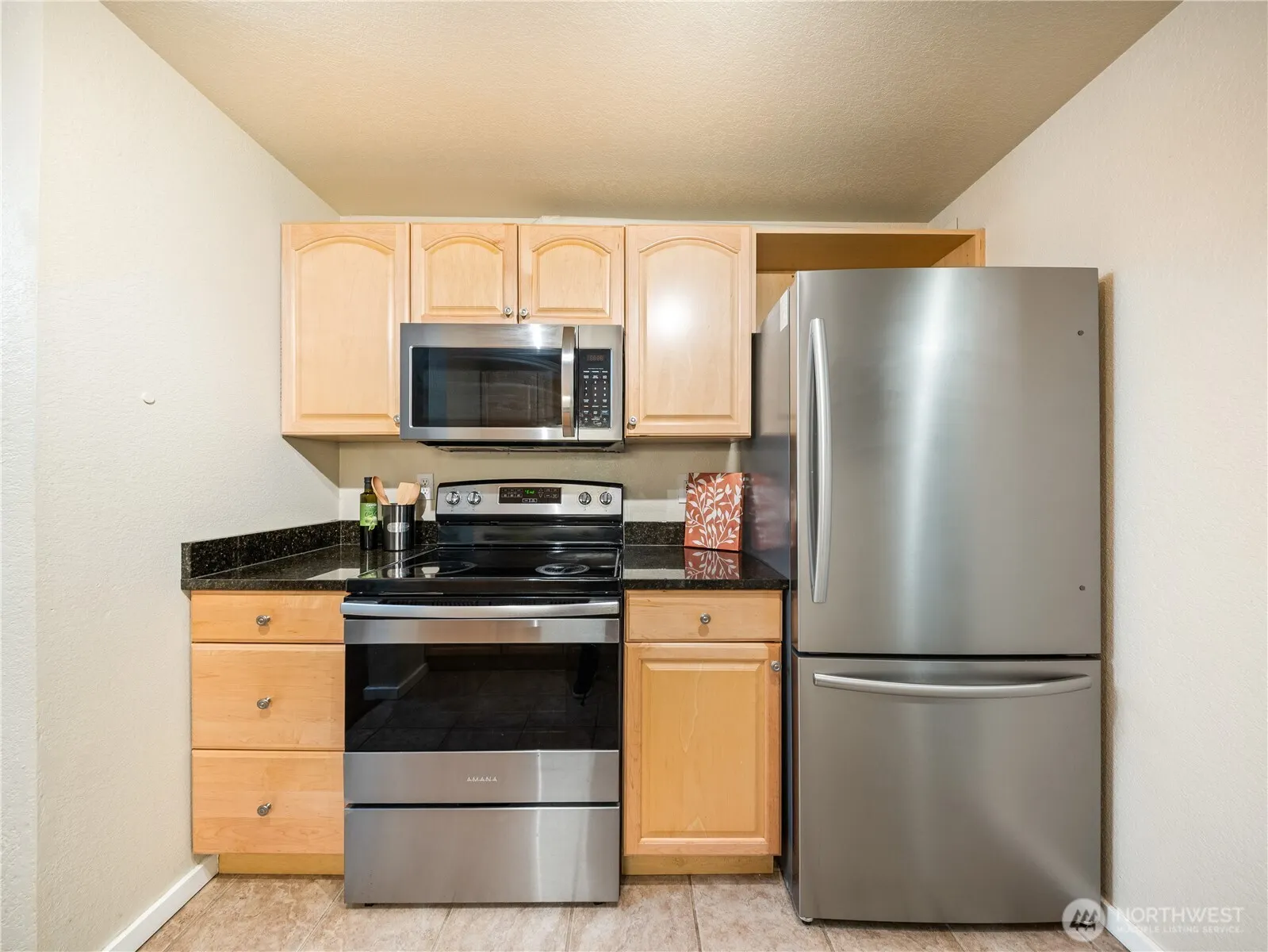 20120 66th Place W #E3, Lynnwood, WA 98036