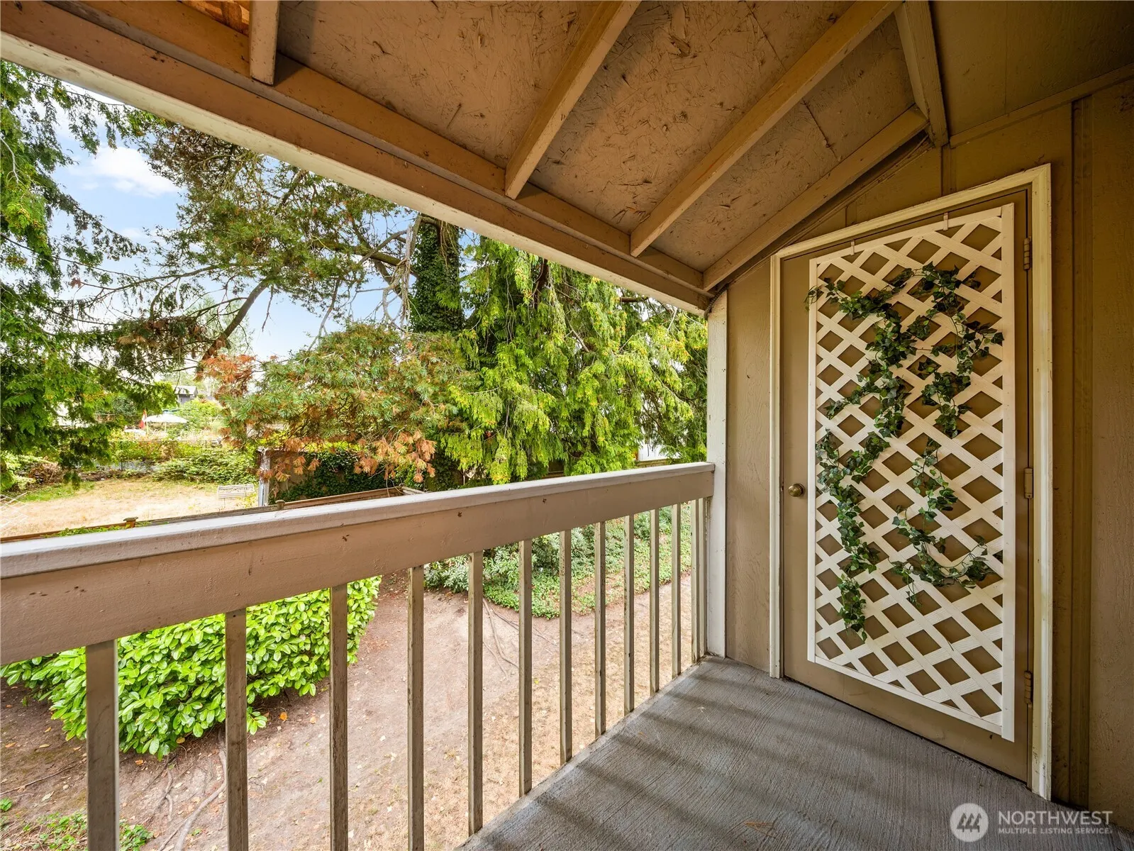 20120 66th Place W #E3, Lynnwood, WA 98036