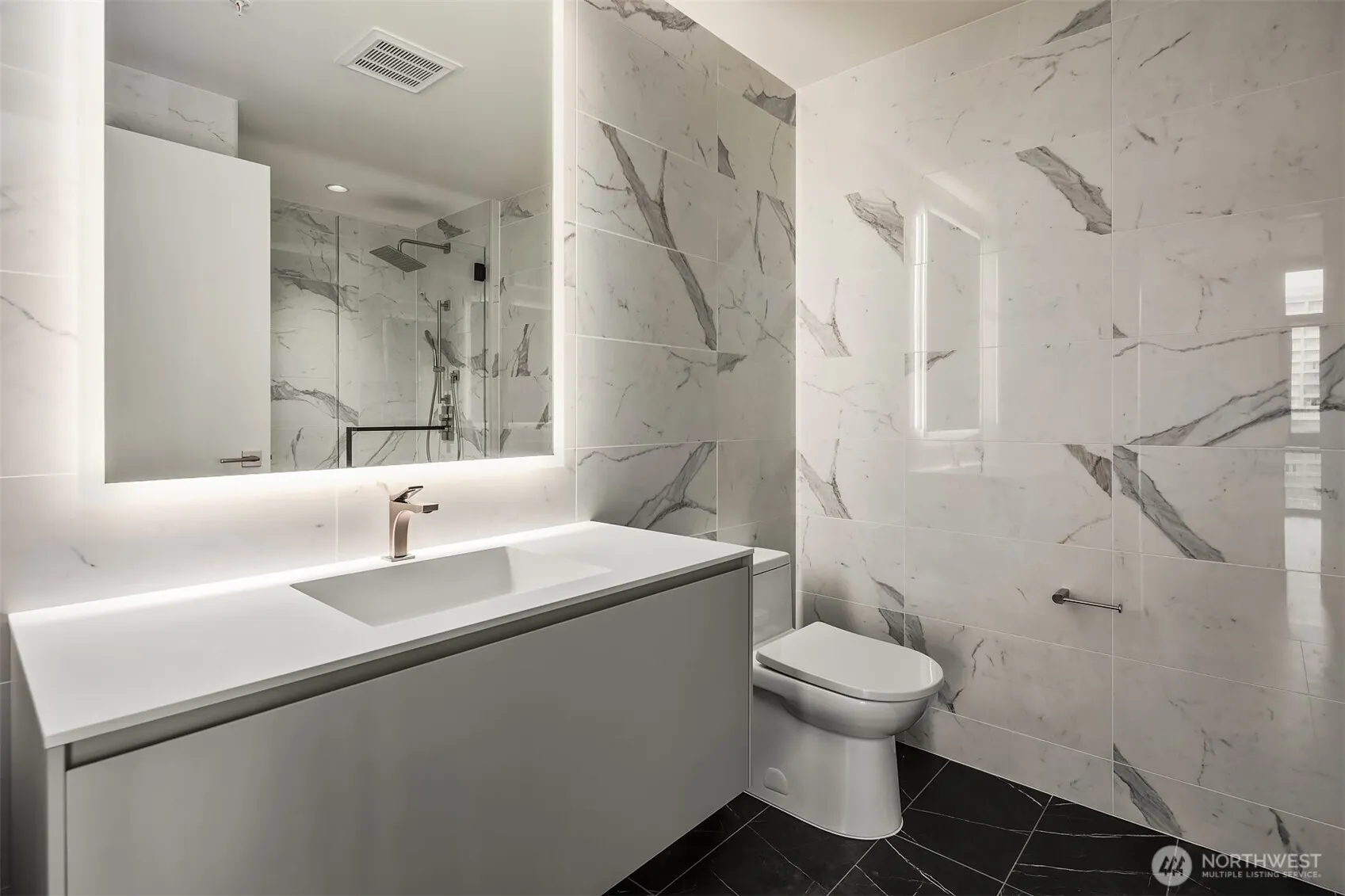 889 Avenue Square NE #806, Bellevue, WA 98004
