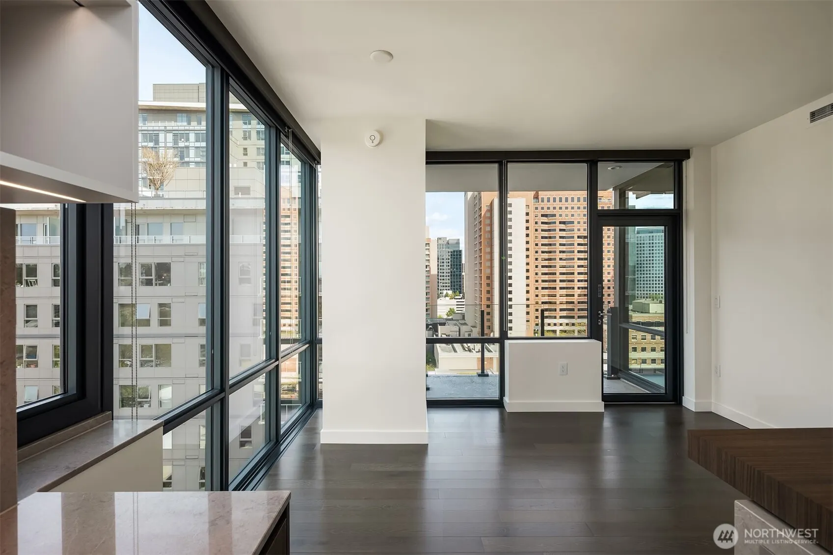 889 Avenue Square NE #806, Bellevue, WA 98004