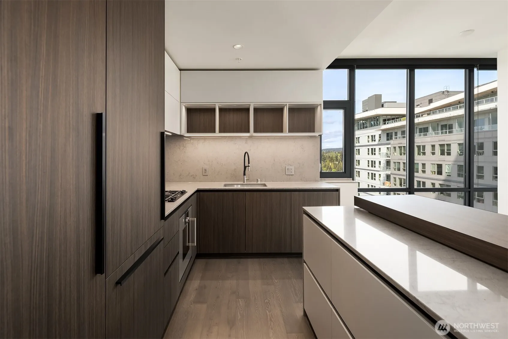 889 Avenue Square NE #806, Bellevue, WA 98004