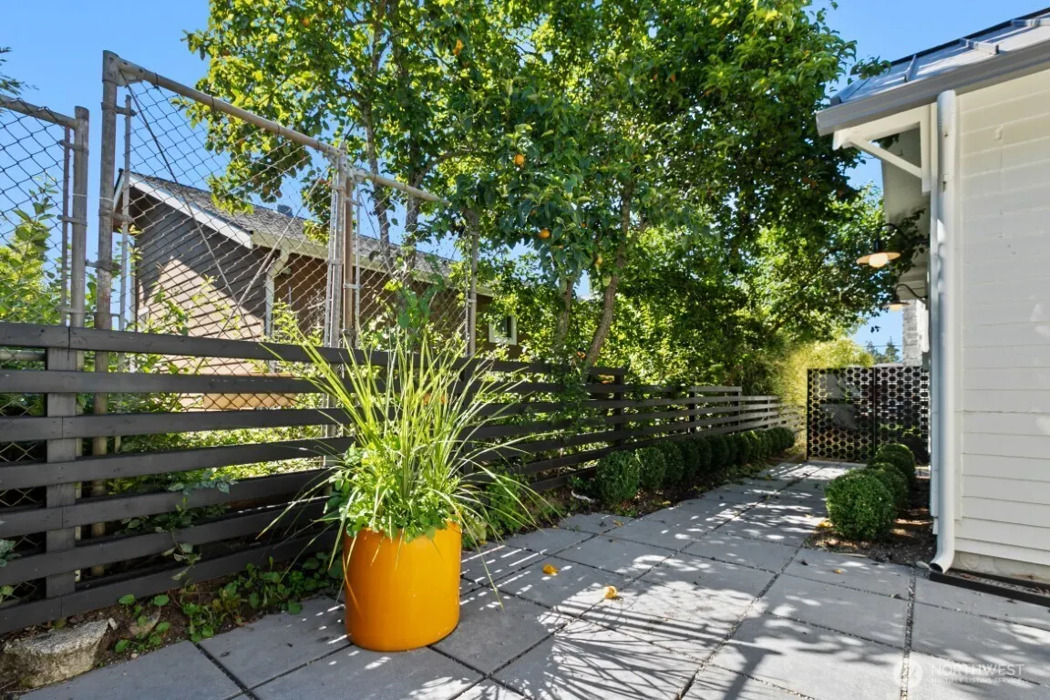 1205 NE 91st Street , Seattle, WA 98115