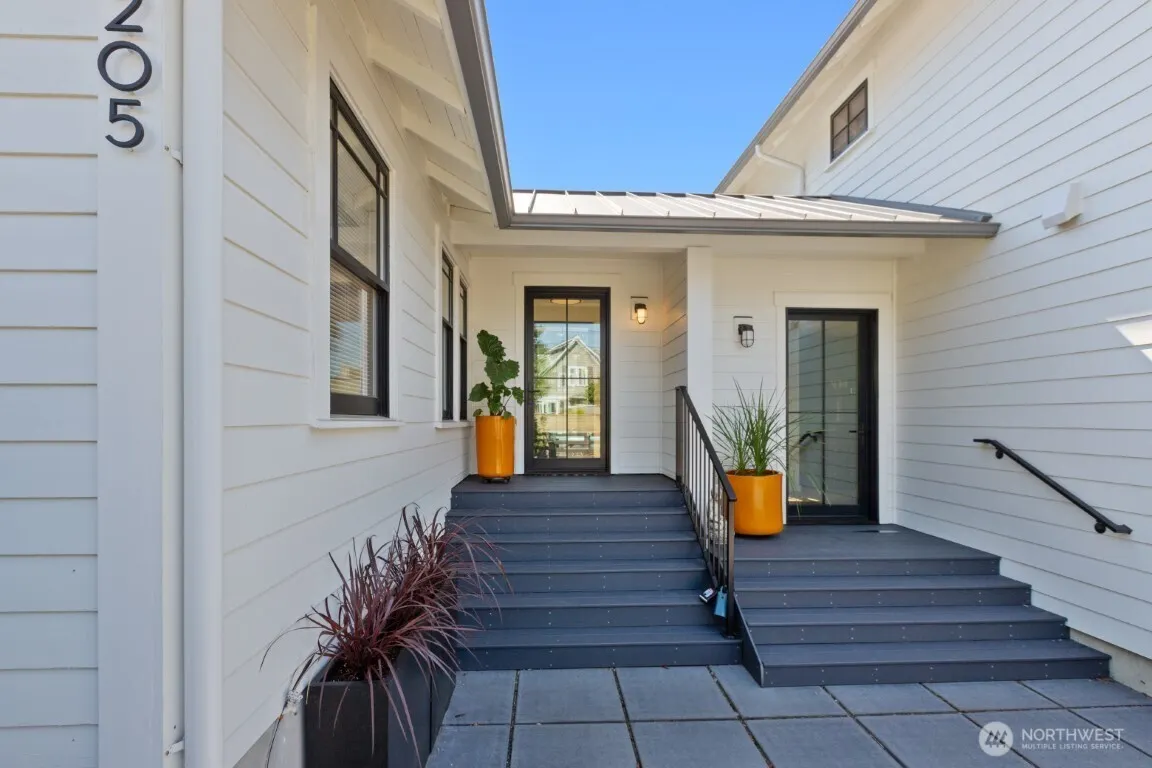 1205 NE 91st Street , Seattle, WA 98115