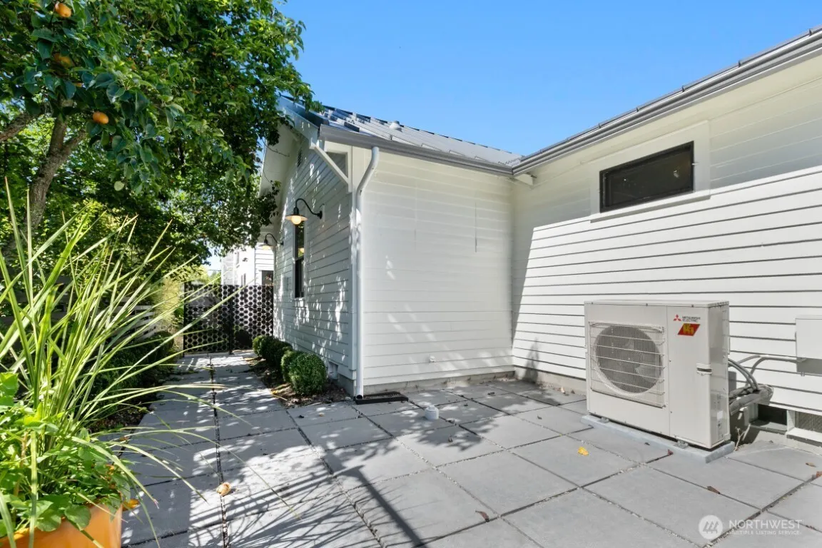 1205 NE 91st Street , Seattle, WA 98115