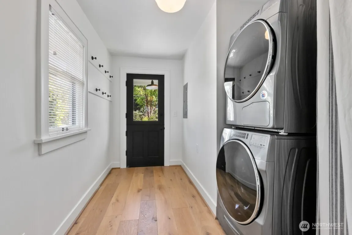1205 NE 91st Street , Seattle, WA 98115