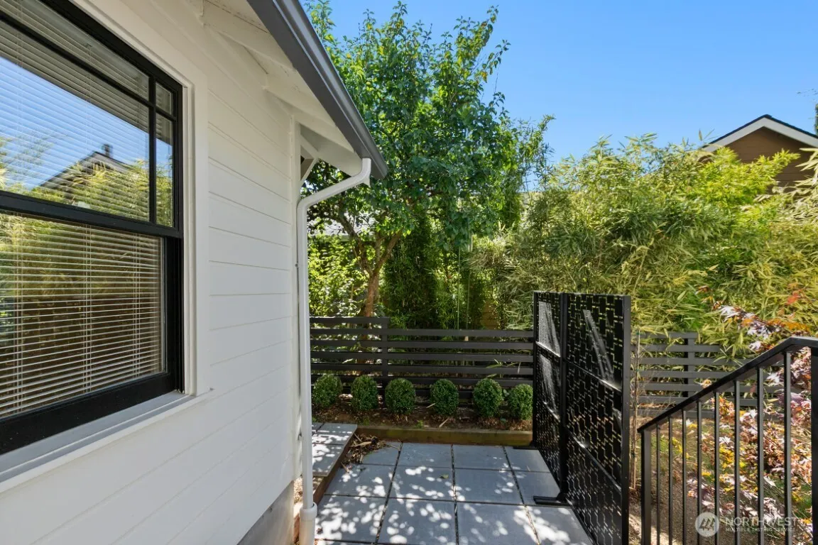 1205 NE 91st Street , Seattle, WA 98115