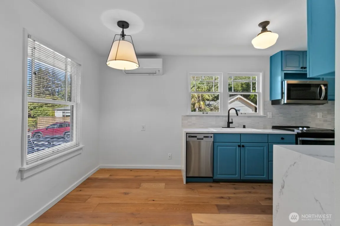 1205 NE 91st Street , Seattle, WA 98115