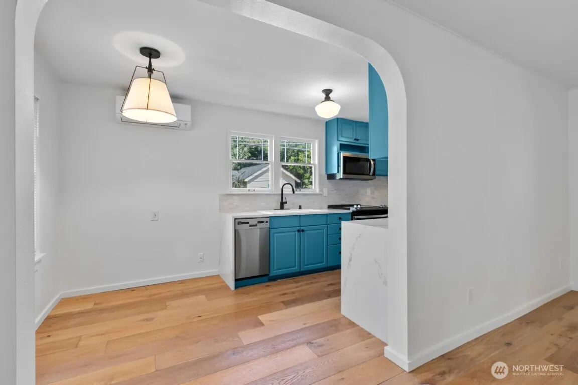 1205 NE 91st Street , Seattle, WA 98115