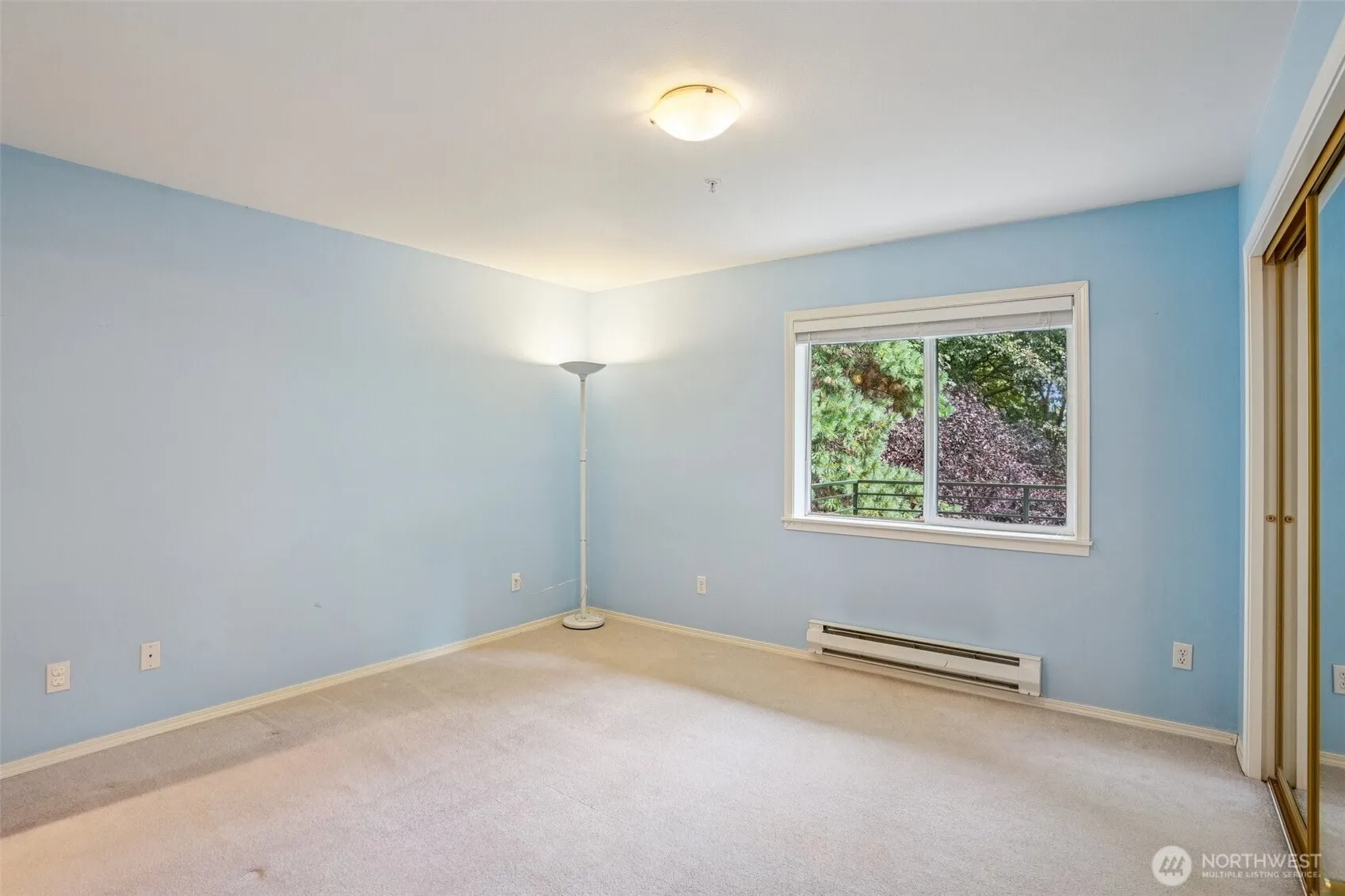 12034 15th Avenue NE #204, Seattle, WA 98125