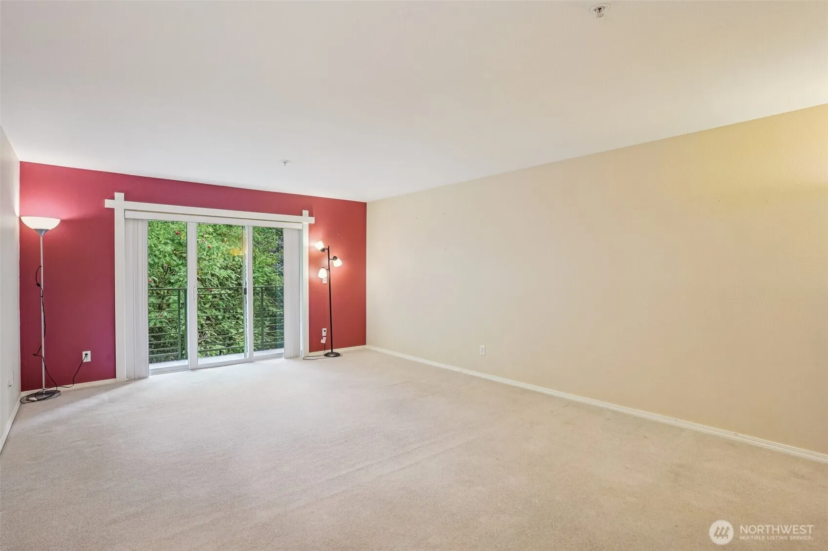 12034 15th Avenue NE #204, Seattle, WA 98125