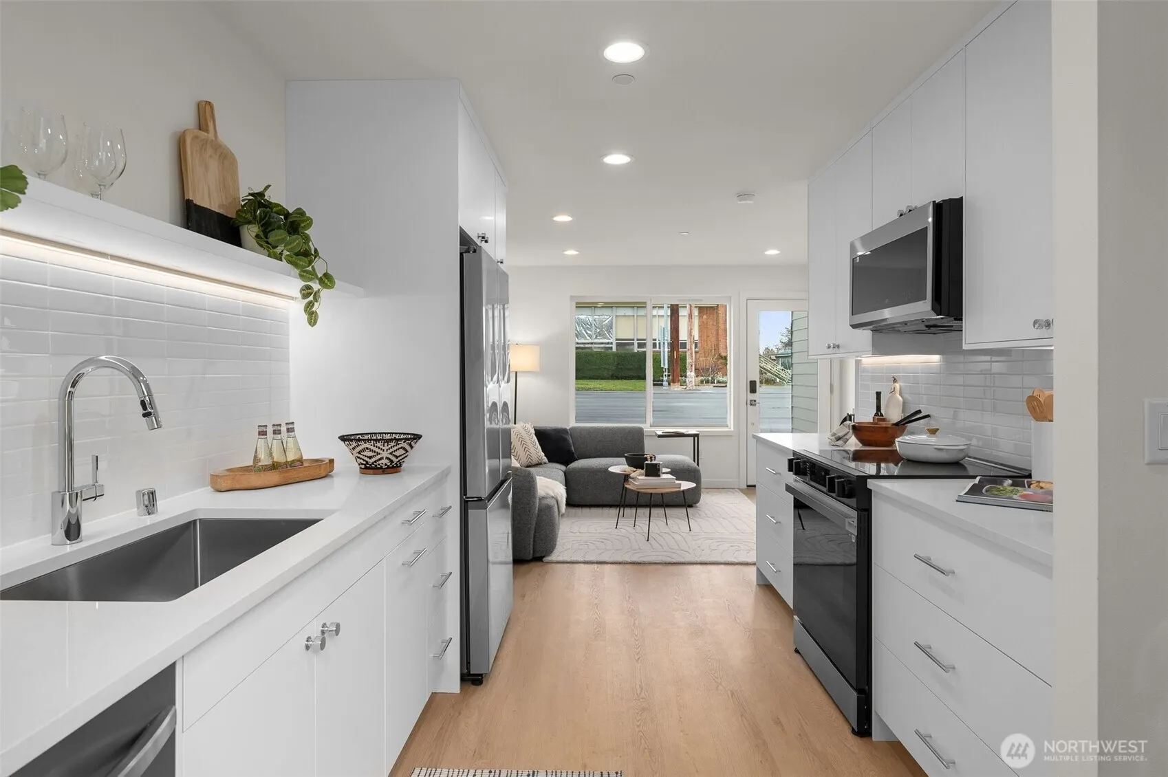9217 A 14th Avenue NW, Seattle, WA 98117