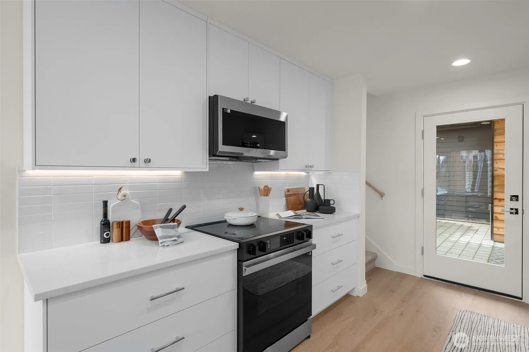 9217 A 14th Avenue NW, Seattle, WA 98117