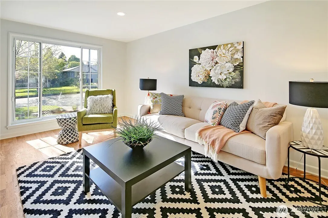 8850 34th Avenue SW, Seattle, WA 98126