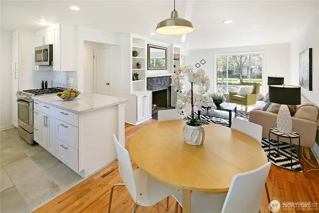 8850 34th Avenue SW, Seattle, WA 98126