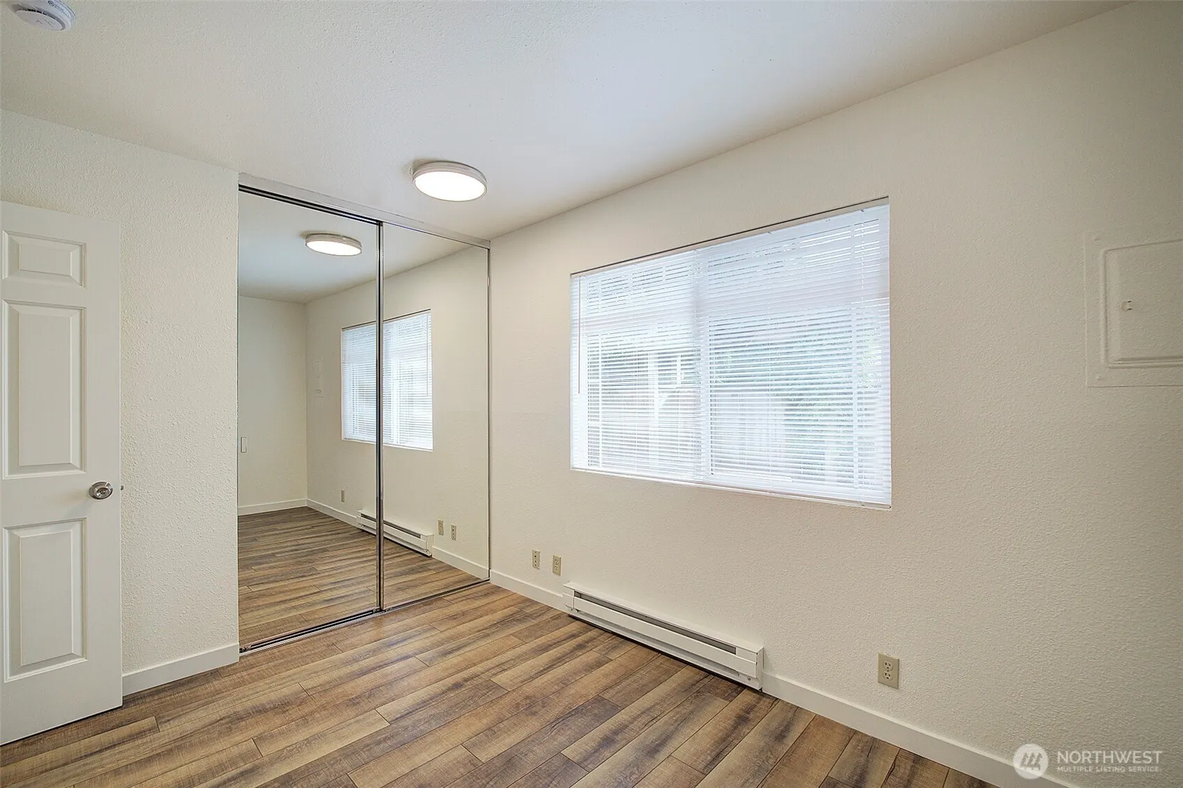 299 1st Avenue NW, Issaquah, WA 98027