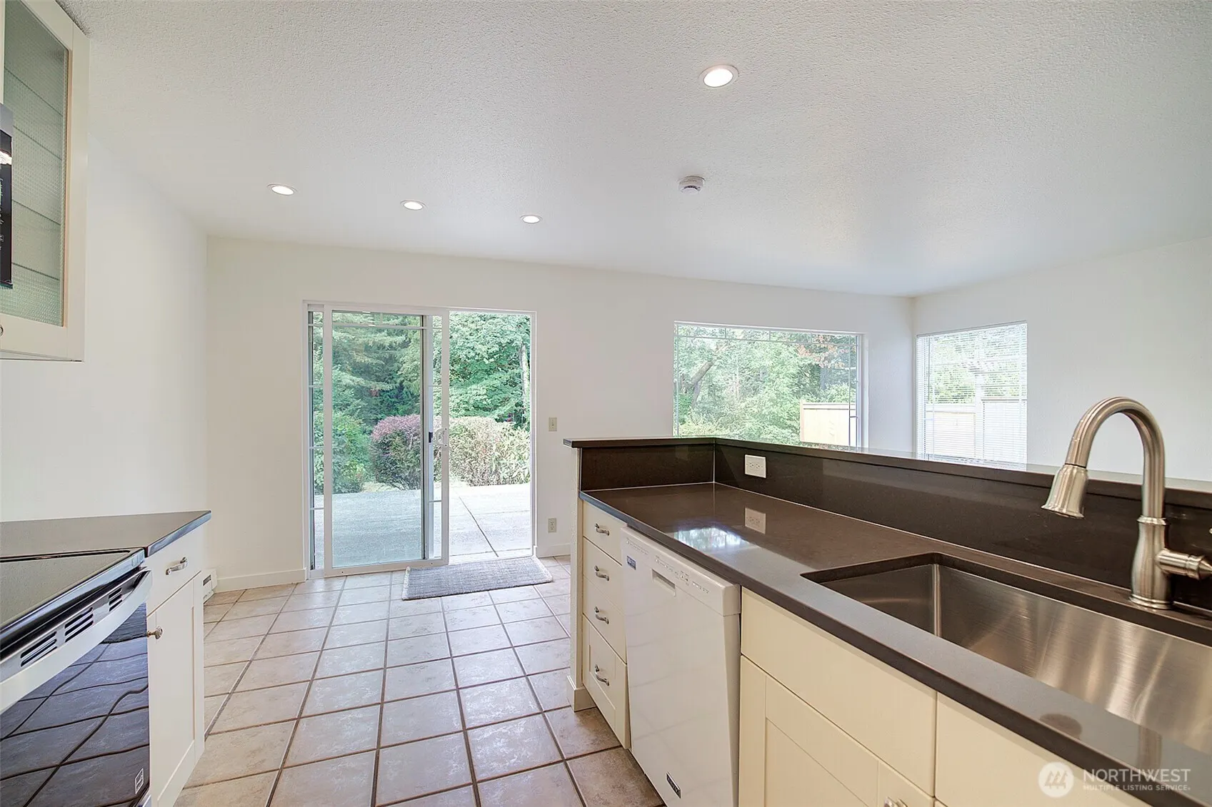 299 1st Avenue NW, Issaquah, WA 98027