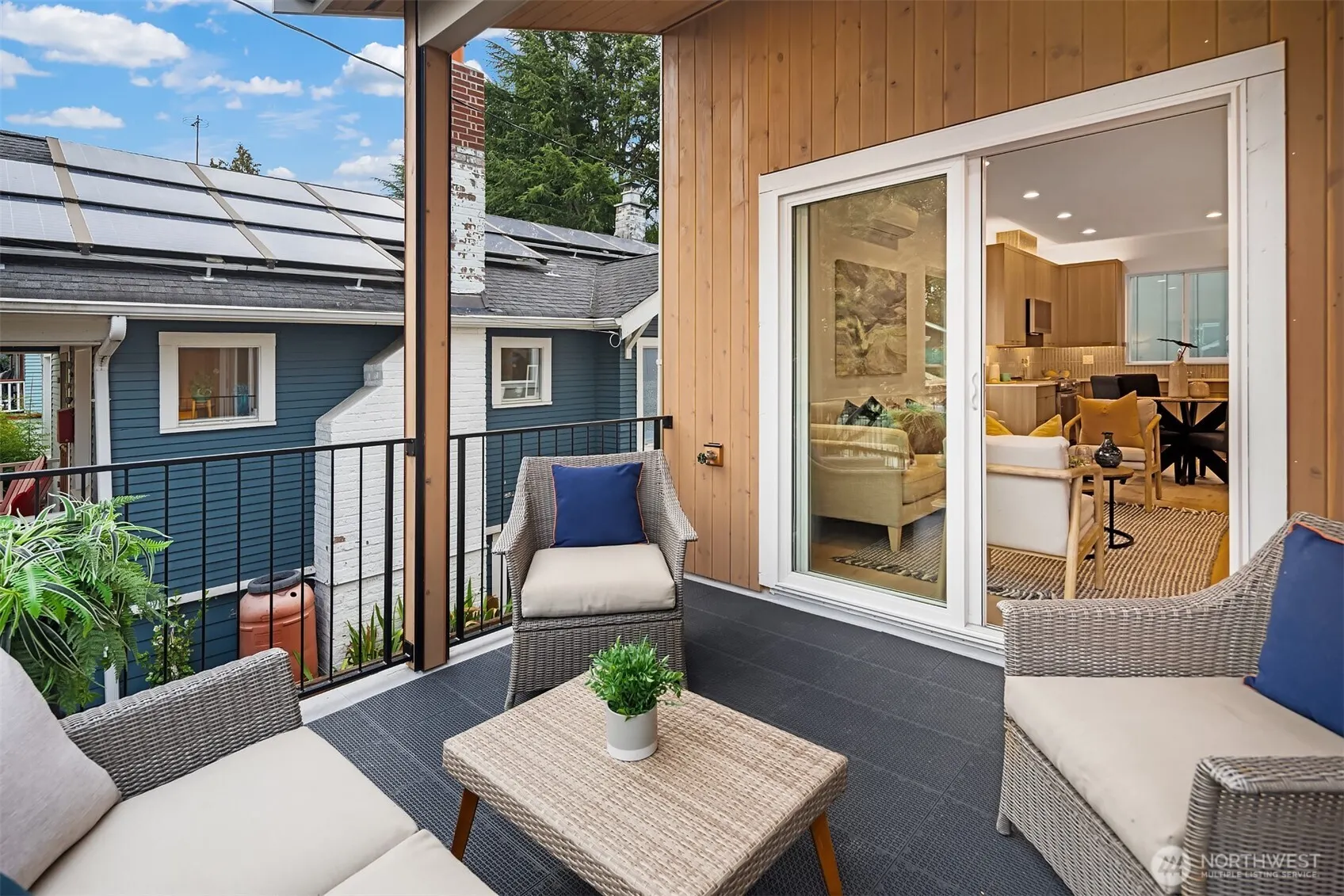 6722 Dibble Avenue NW, Seattle, WA 98117