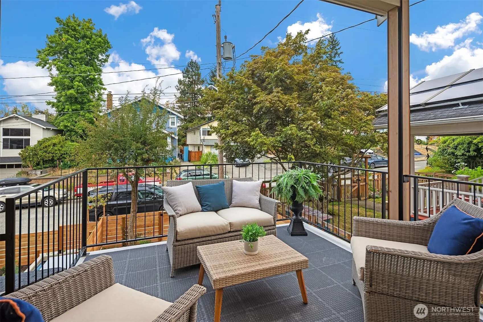 6722 Dibble Avenue NW, Seattle, WA 98117