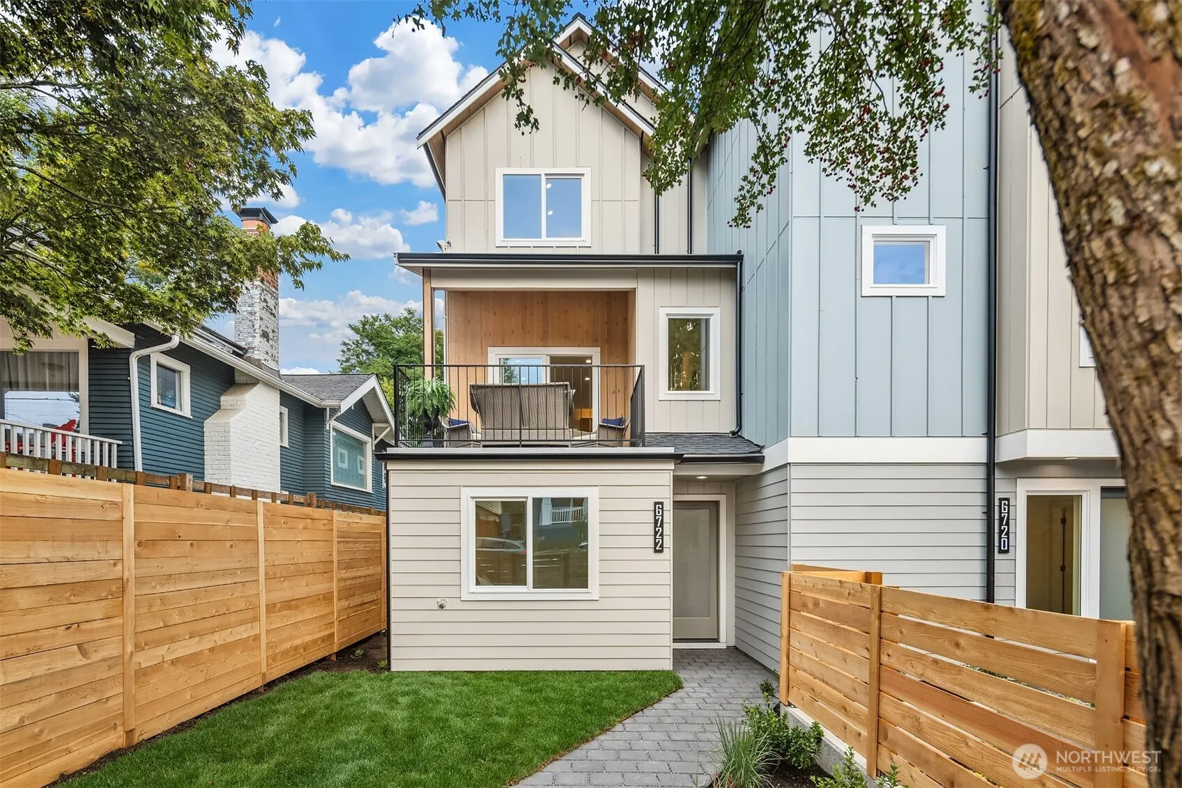 6722 Dibble Avenue NW, Seattle, WA 98117
