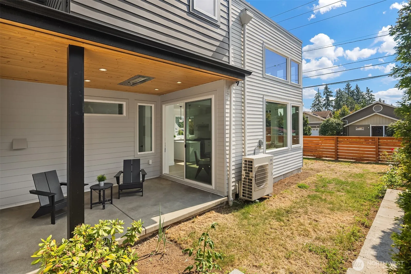 436 10th Avenue #A, Kirkland, WA 98033