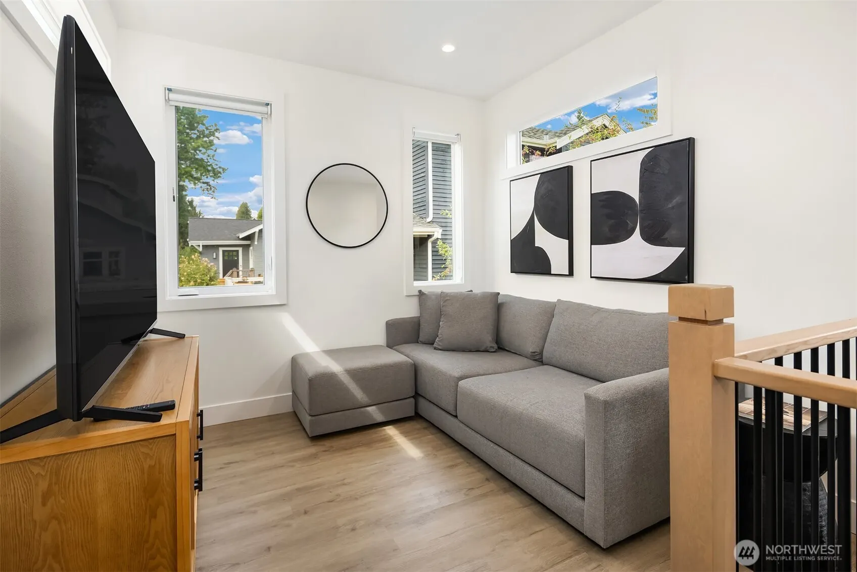 436 10th Avenue #A, Kirkland, WA 98033