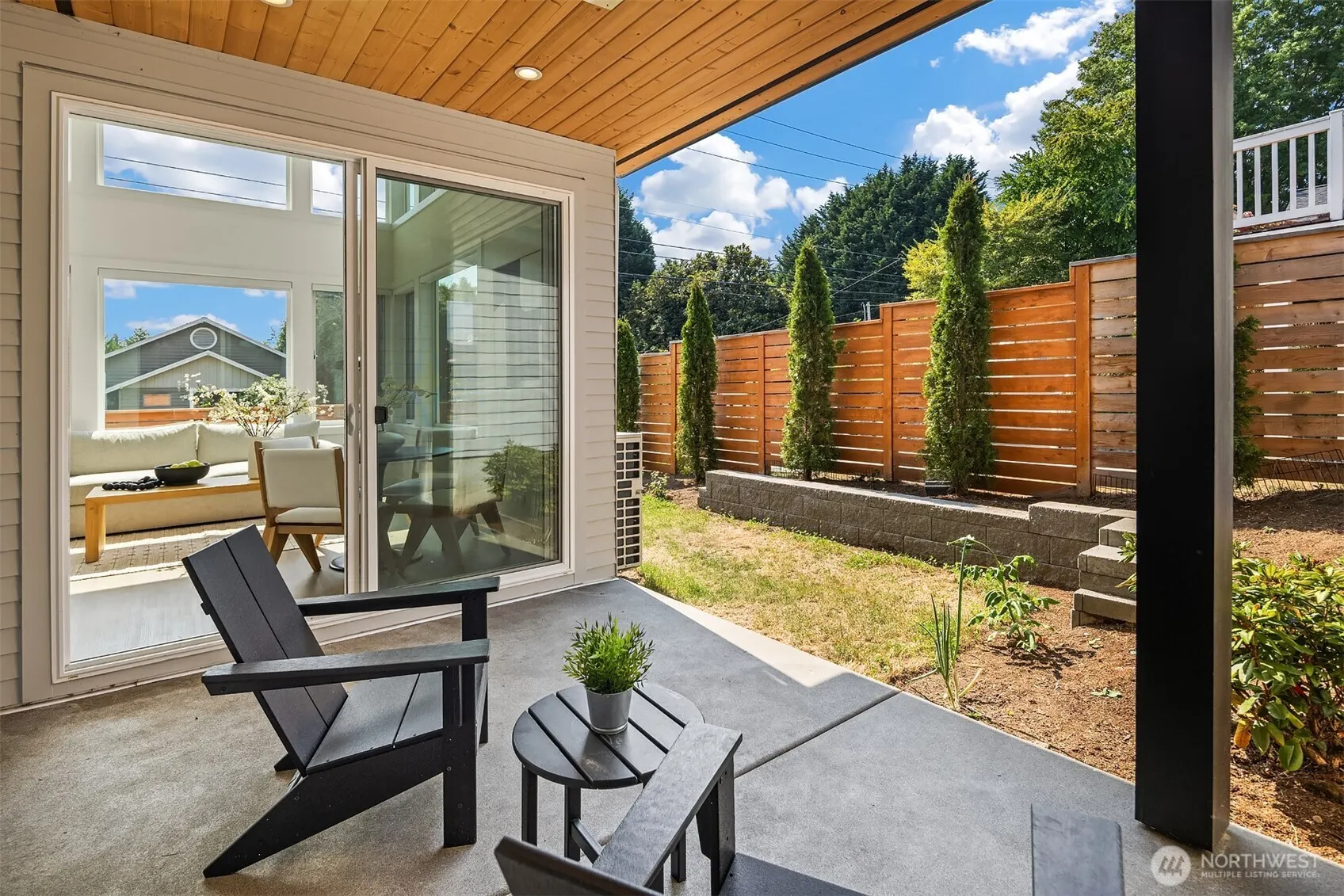436 10th Avenue #A, Kirkland, WA 98033
